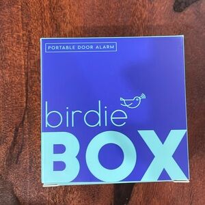 Birdie box portable door alarm